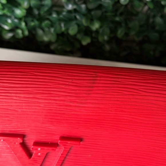 Louis Vuitton Red Epi Louise Long Wallet Authentic - Picture 3 of 16